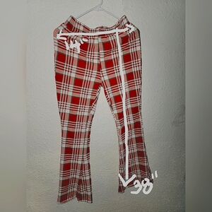 Stretchy pants flares